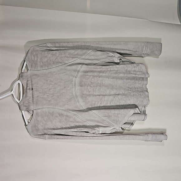 Free People Movement Grey Athletic Top Sz SP - Picture 7 of 7